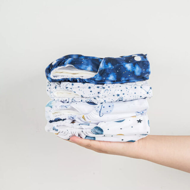 9-Pack Reusable Waterproof Cloth Diapers with Inserts and Wet Bag (1)